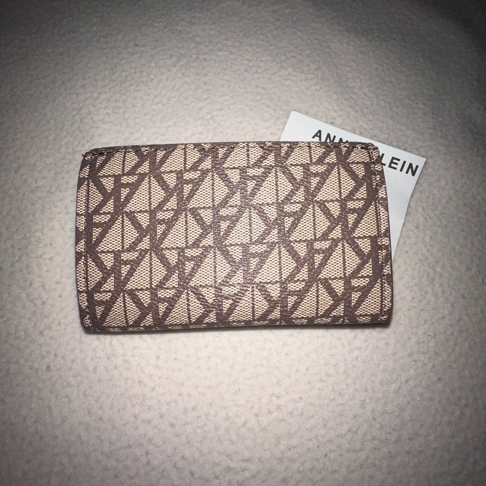 Card Holder - Picture 2 of 4